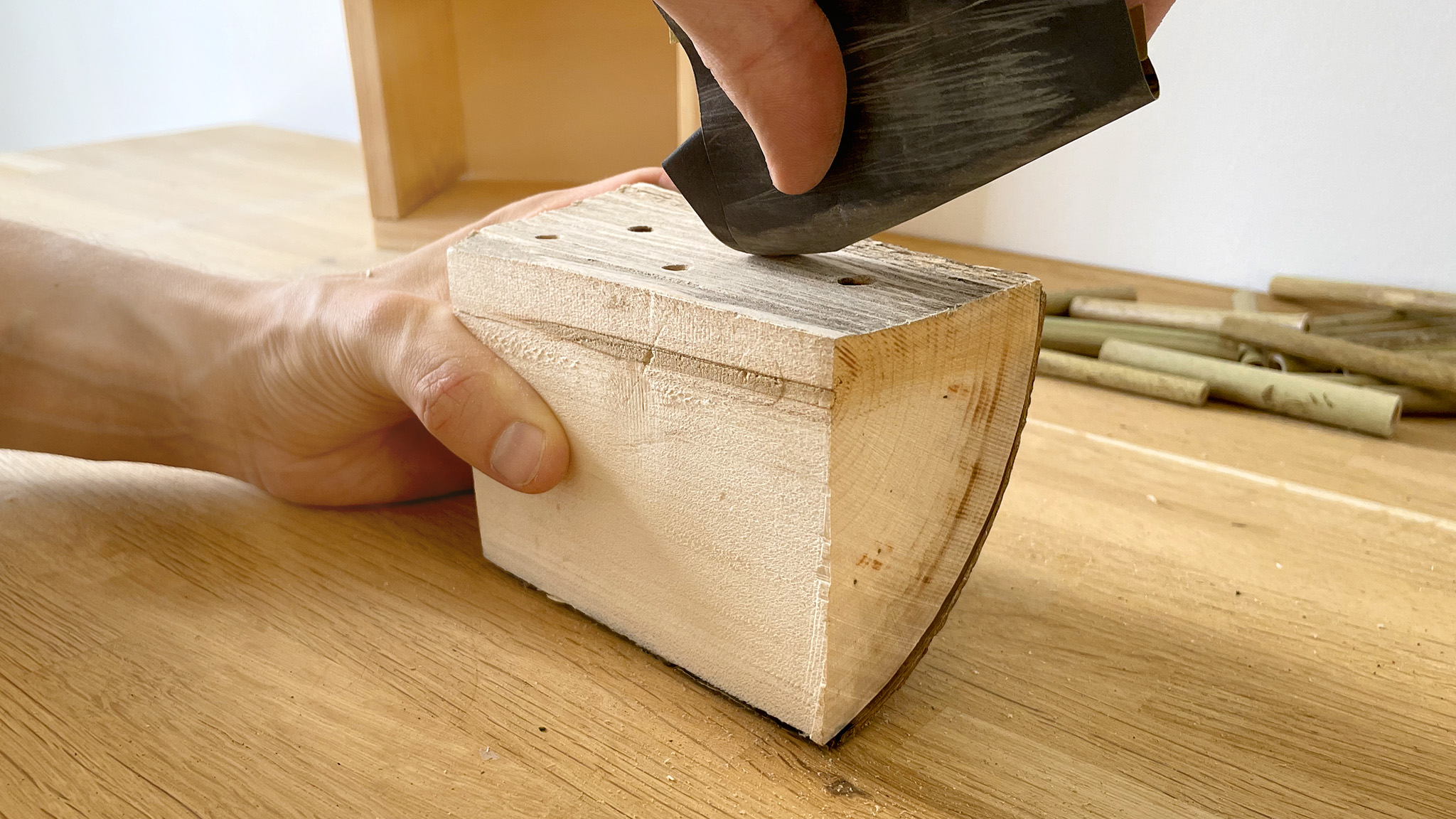 artikel_image_2048x1152_insektenhotel_step05