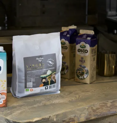 Strategisk partnerskab mellem Peter Larsen Kaffe og Arla Pro skal løfte kaffe- og mælkeoplevelser til nye højder