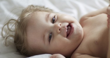 Hvor meget skal baby sove?