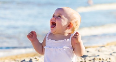 20 tips til forældrene: Den store huskeliste til jeres første babyrejse