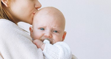 Når baby græder – gode råd til forældrene