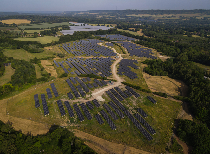 Solcellepark i Kent, Storbritannien.