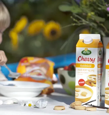 Kold og våd maj lagde en dæmper på danskernes appetit på koldskål