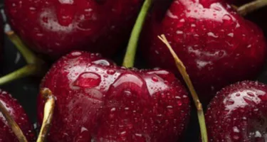 ¿Sabías que las cerezas tienen muchos nutrientes y pocas calorías?