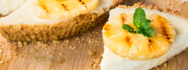 Tarta de queso y piña