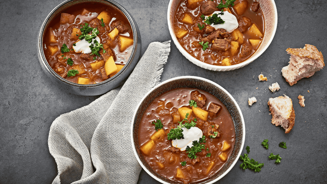 Unkarilainen gulassikeitto