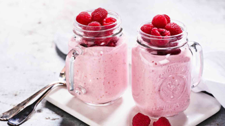 Raejuustosmoothie vadelmilla