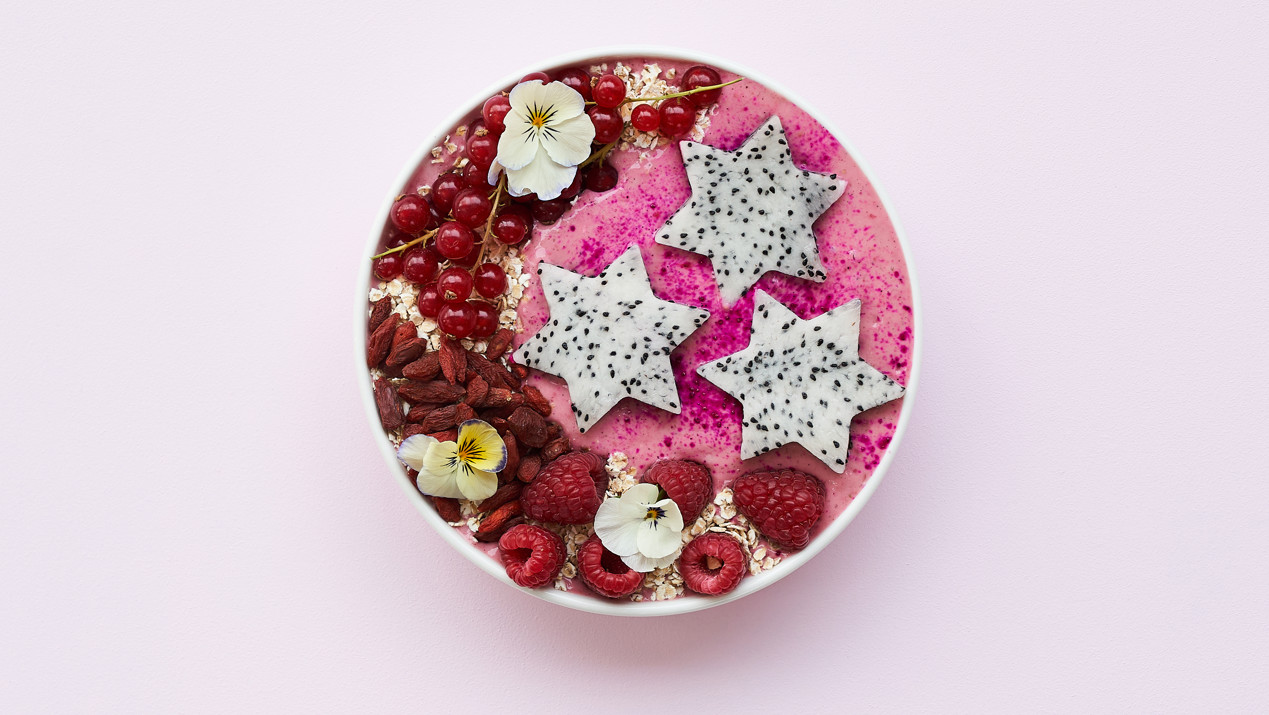 Smoothie bowl dragon