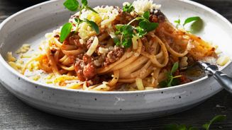 spaghetti-bolognese