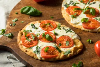 https://cdb.arla.com/api/assets/arla-pro-de/c38b8d71-203c-4e7a-a84b-dcf0be94494c/naan.jpg