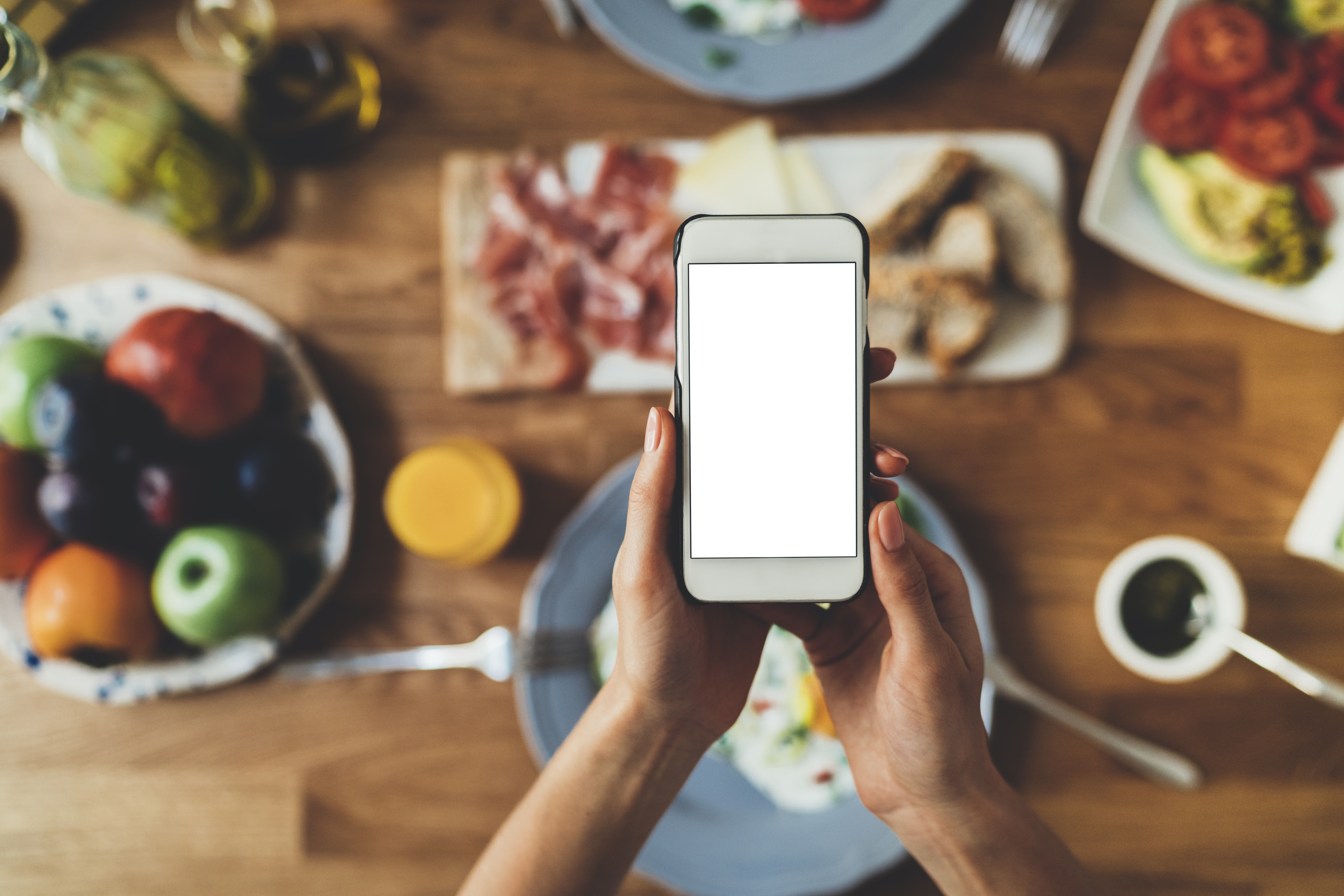https://cdb.arla.com/api/assets/arla-pro-de/mobile-ordering.jpg