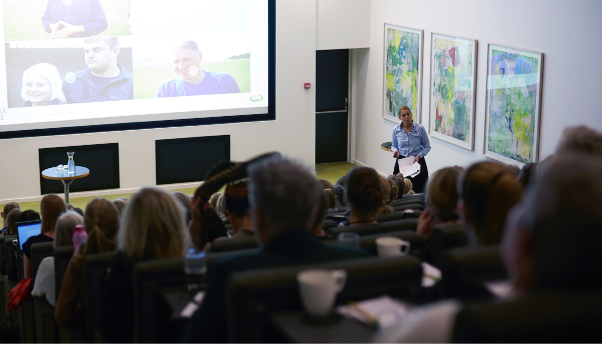 https://cdb.arla.com/api/assets/arla-pro-dk/arlapro-ernaringsseminar-v03.jpg