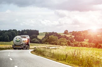 https://cdb.arla.com/api/assets/arla-pro-fr/farmer-owned-ge-v129-bis.jpg