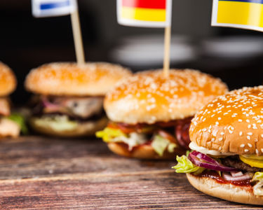 Ο γύρος του κόσμου σε 7 burgers