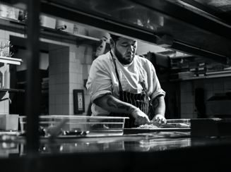 https://cdb.arla.com/api/assets/arla-pro-uk/chef-3.png
