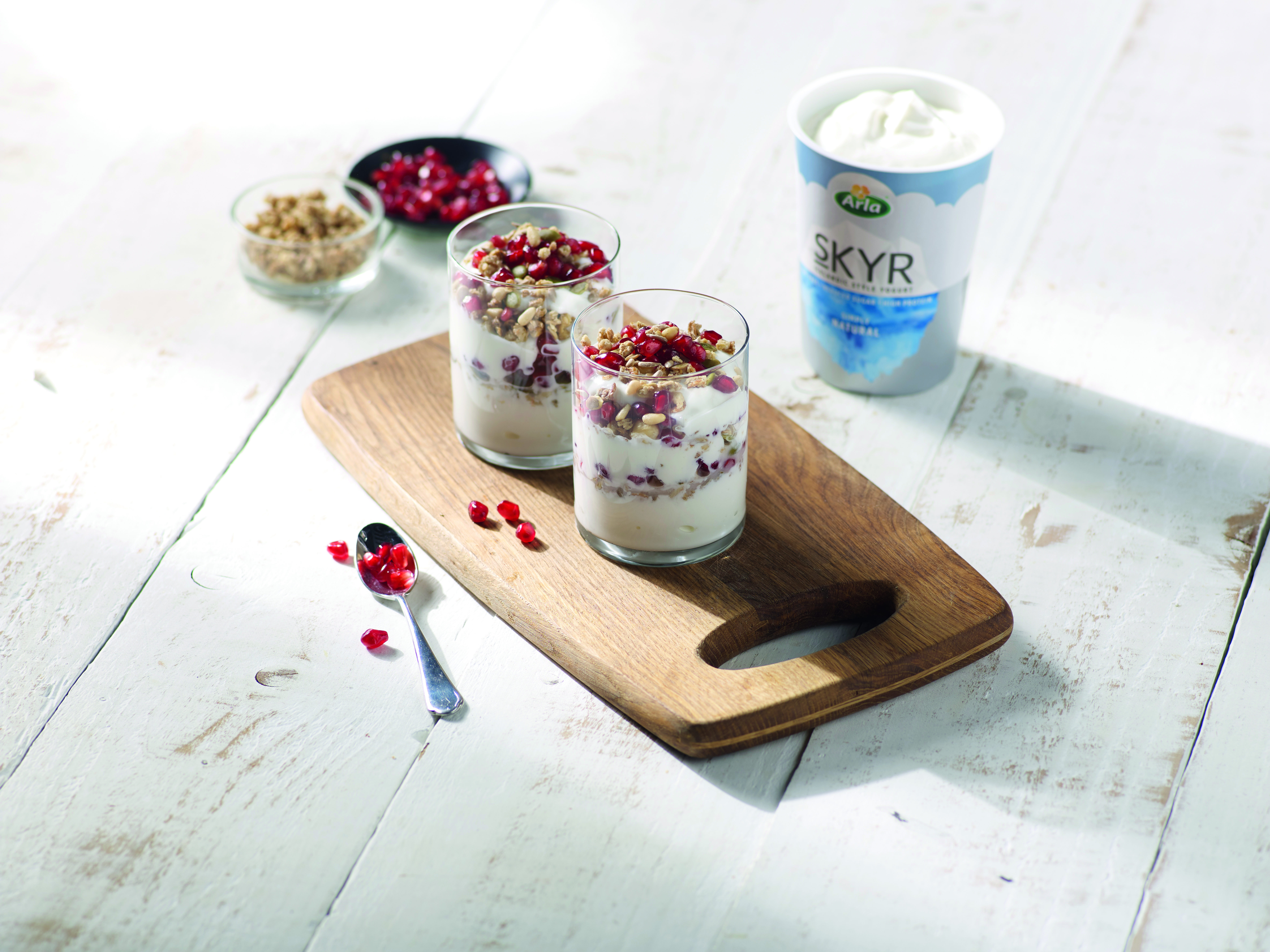 https://cdb.arla.com/api/assets/arla-pro-uk/j10745-fpp-arla-skyr-inspirational-photography-recipe-and-nutritional-development64415-2.jpg