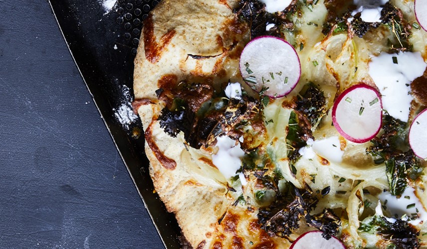 https://cdb.arla.com/api/assets/arla-pro-uk/mozzarella-pizza-cropped.jpg