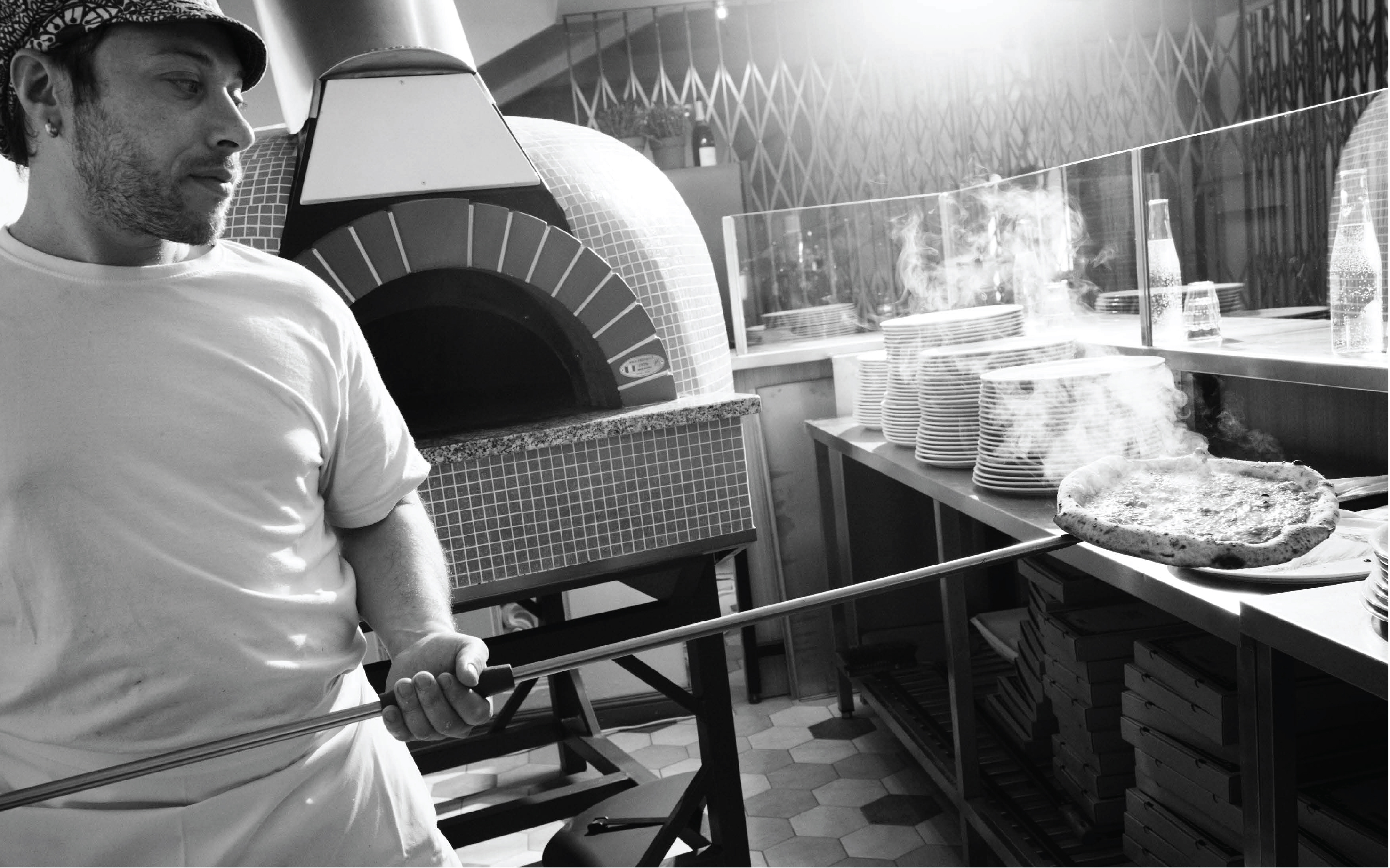 https://cdb.arla.com/api/assets/arla-pro-uk/pizza-11.jpg