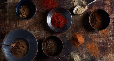 Mellanöstern – maten, kryddorna och 14 goda recept