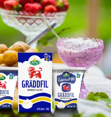Med sin slogan ”Gräddfil – en läckerhet” lanserades produkten sommaren 1952. Från att ha konsumerats nästan enbart på sommaren används gräddfilen i dag året runt.