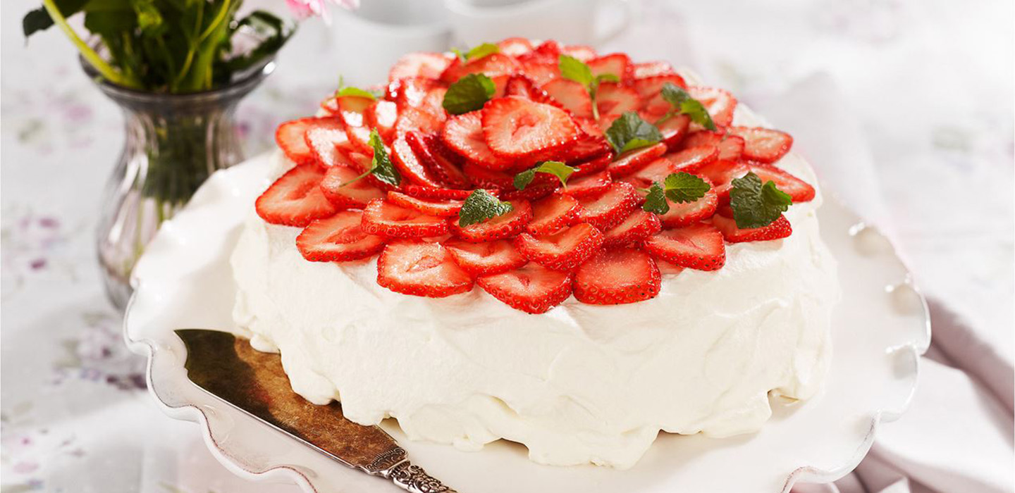 jordgubbstarta-1440x700