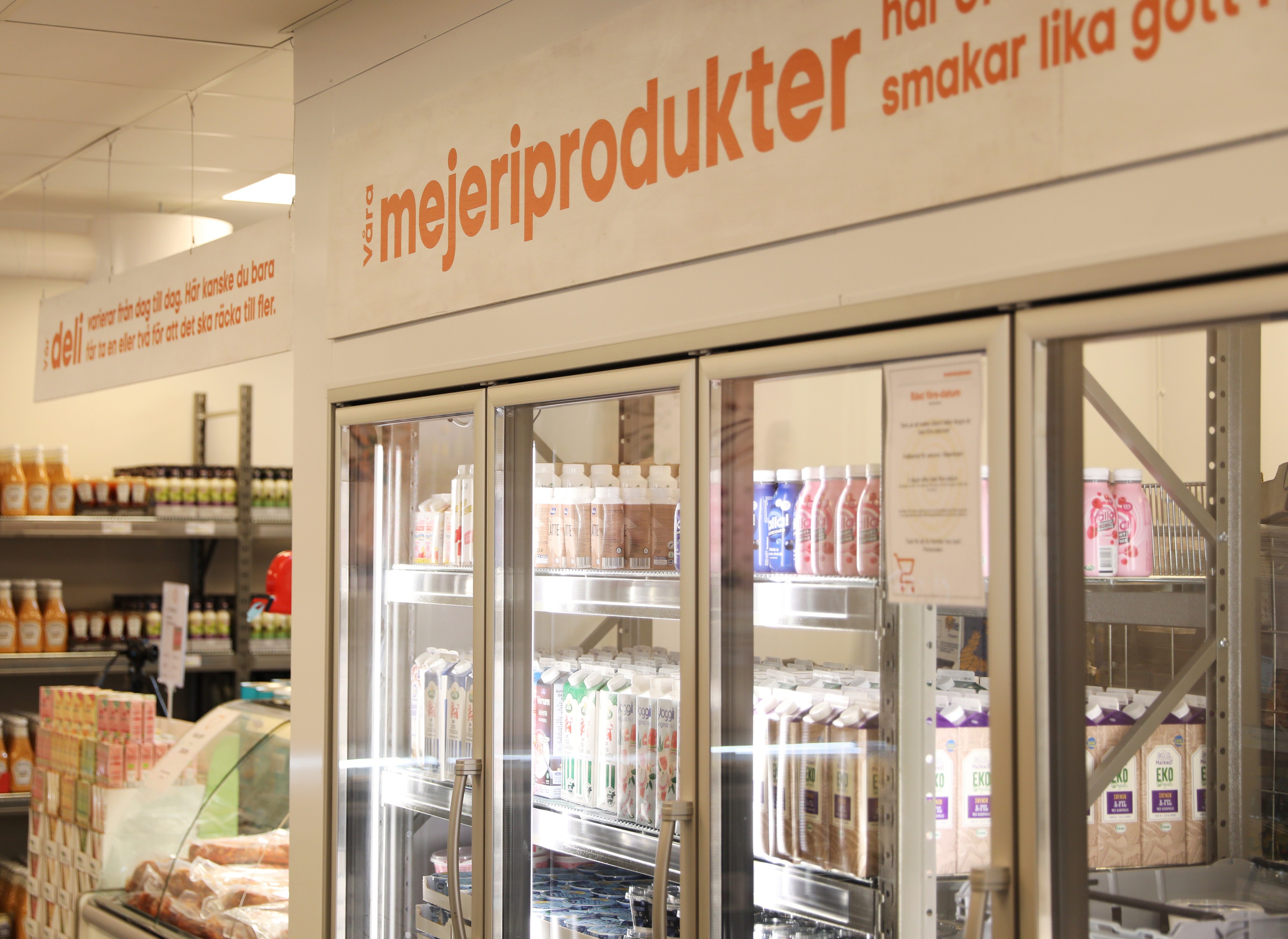 I Matmissionens sociala livsmedelsbutiker runtom i landet får människor med små ekonomiska marginaler möjlighet att köpa bra mat till lägre priser. Foto: Matmissionen