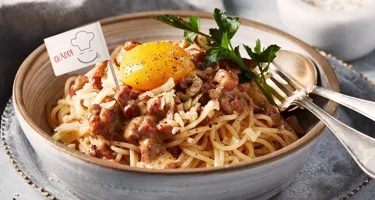 Varför har vi grädde i vår carbonara?