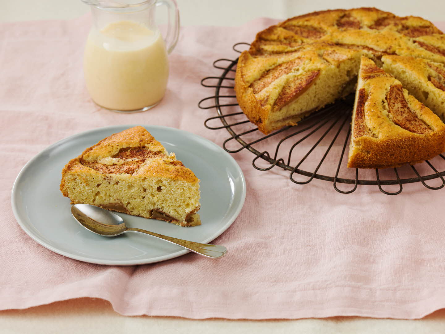 äppelkaka med kanel och kardemumma_liggande_TIFF.jpg