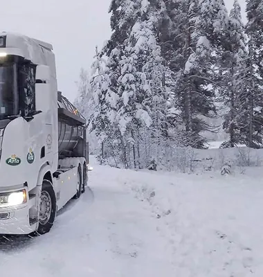Mjölkpriset till Arlabönderna ligger kvar på samma nivåer som i november. Foto: Arla