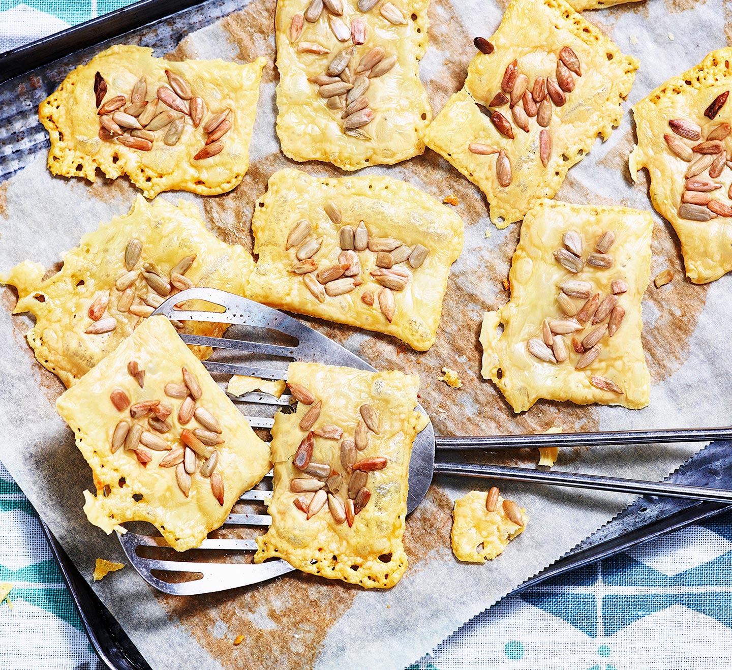 Ostchips med frön Arla Familjefavoriter-1440x1318.jpg