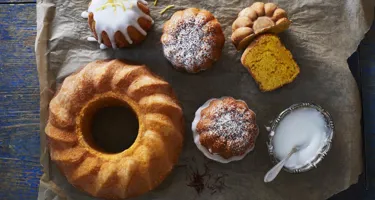 Smaksatt sockerkaka – smakerna, glasyrerna och tillbehören