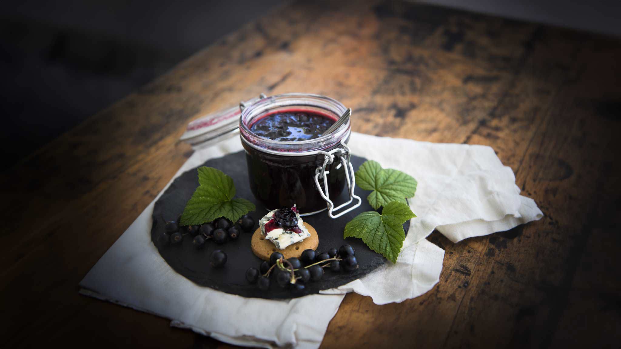 Marmelad till ost – våra bästa tips på tillbehör till ostbrickan