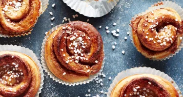 Kanelbullens dag 2025 – 6 recept på de godaste kanelbullarna!