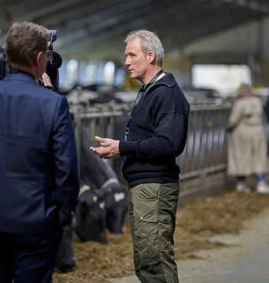 I takt med att hushållens köpkraft blivit sämre har försäljningen av mejerivaror minskat, och handelns egna märkesvaror, EMV, och lågprisprodukter utmanar varumärkesprodukter. Foto: Arla