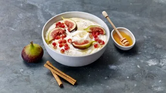 Skyr vs greek yogurt