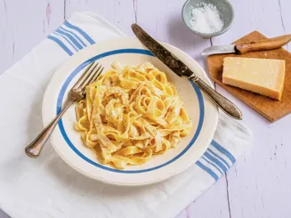Fettuccine alfredo