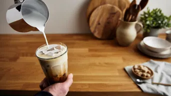 How to make an iced latte