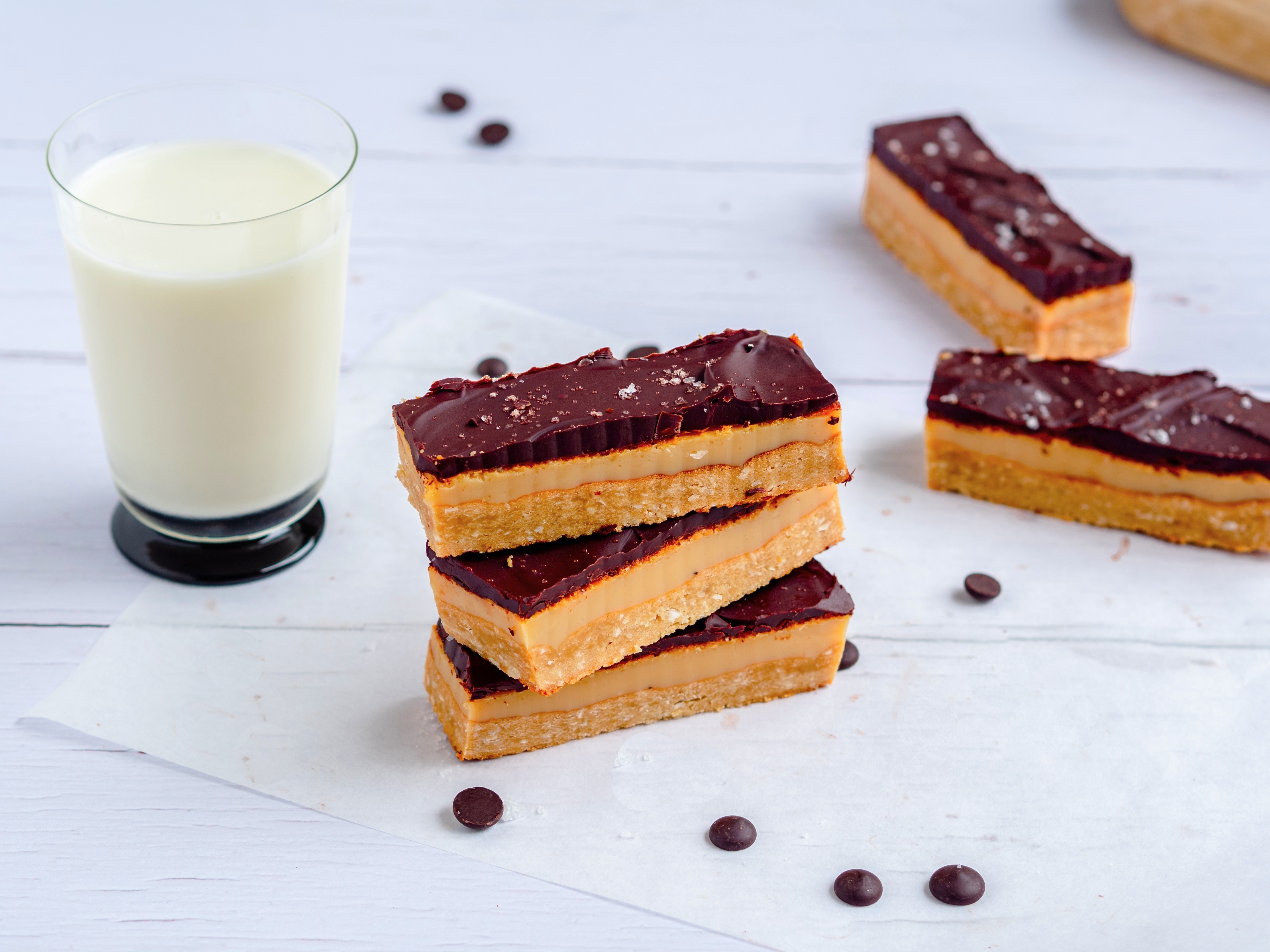 Salted caramel protein bars-1