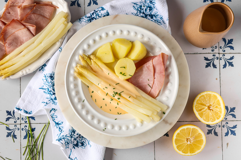 Asparagus with ham
