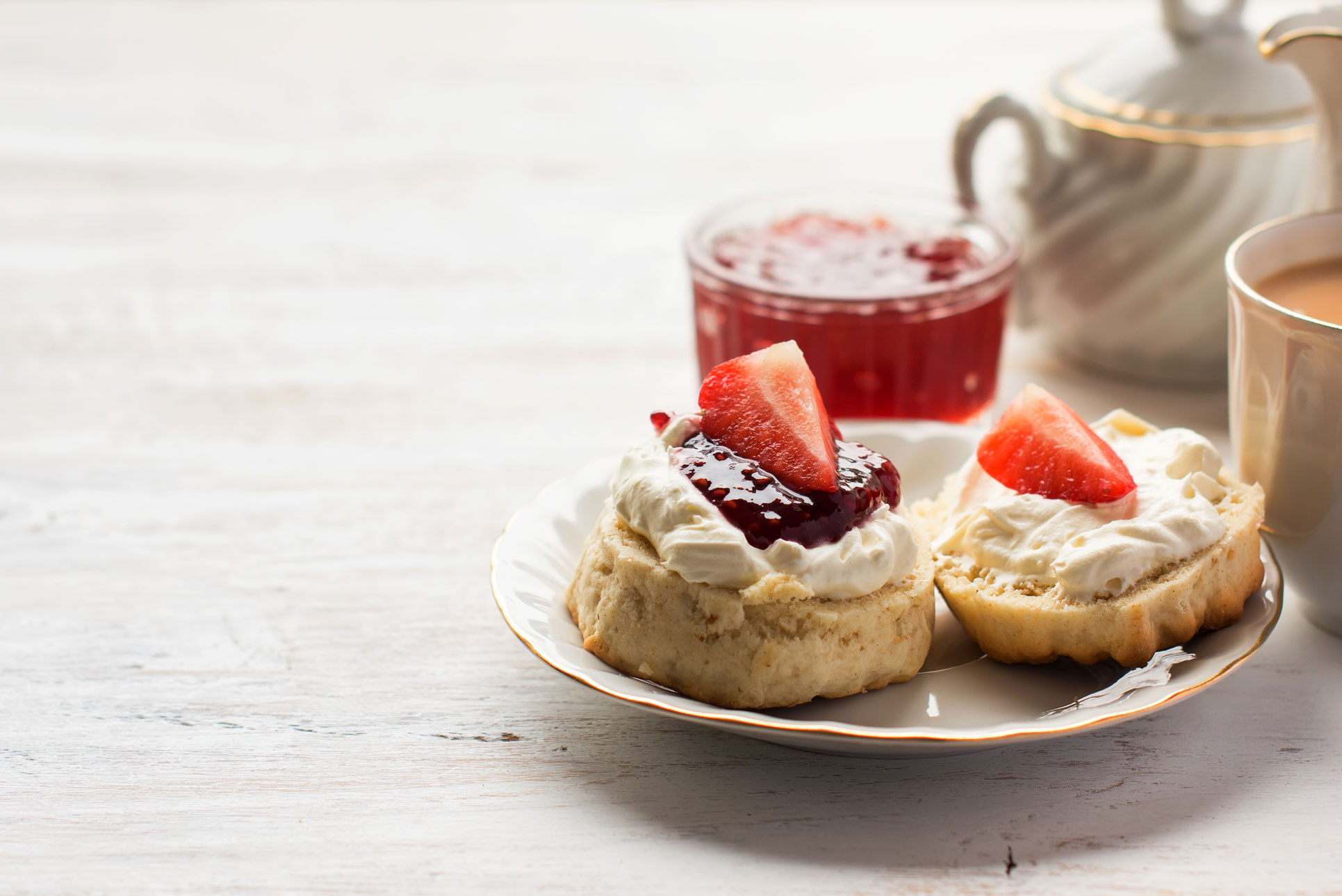 scones-with-jam-and-cream.jpg