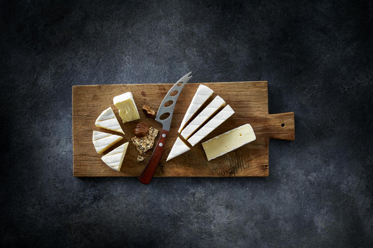 How to cut cheese