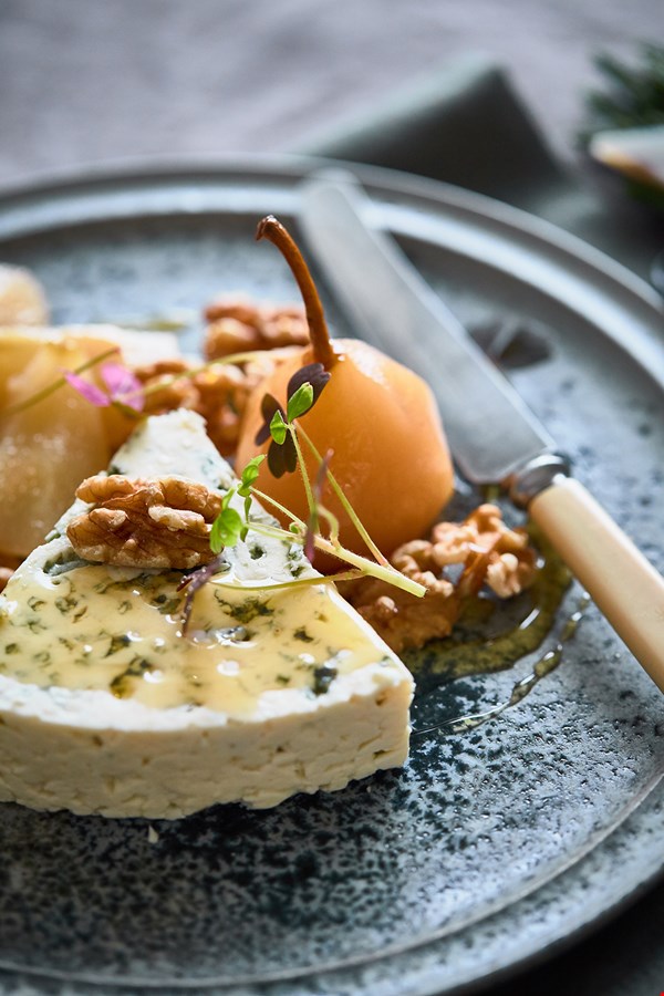 Bleu traditionnel Castello® avec poires marinées et noix