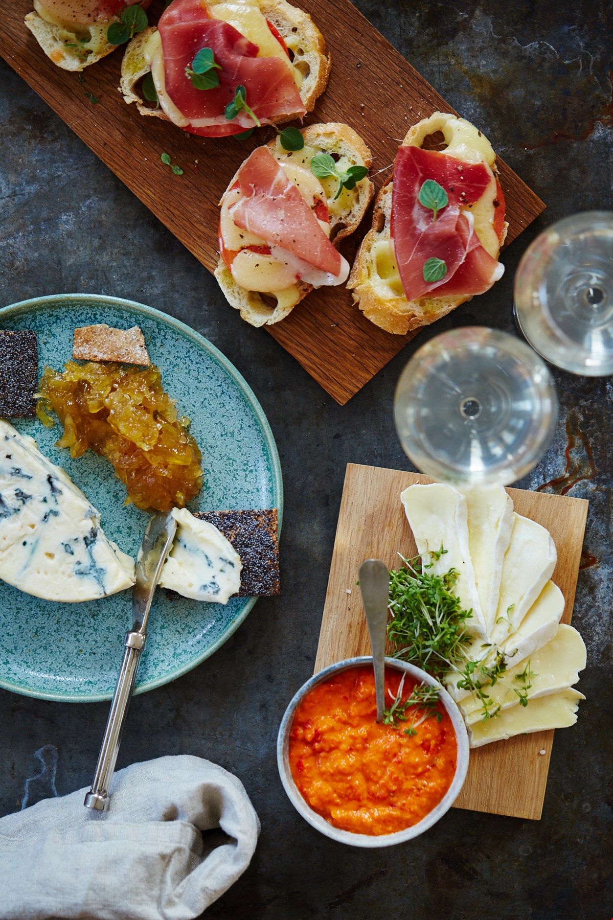 Soirée tapas : l’art des bouchées