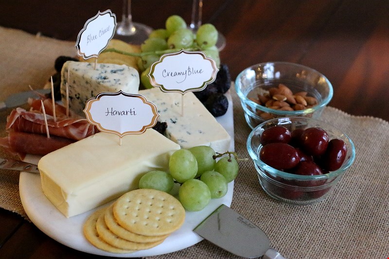 Herkullinen juustotarjotin