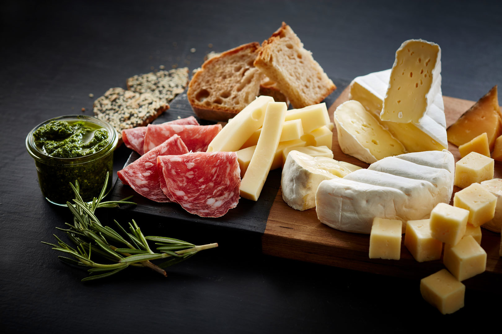 How to style your cheese board
