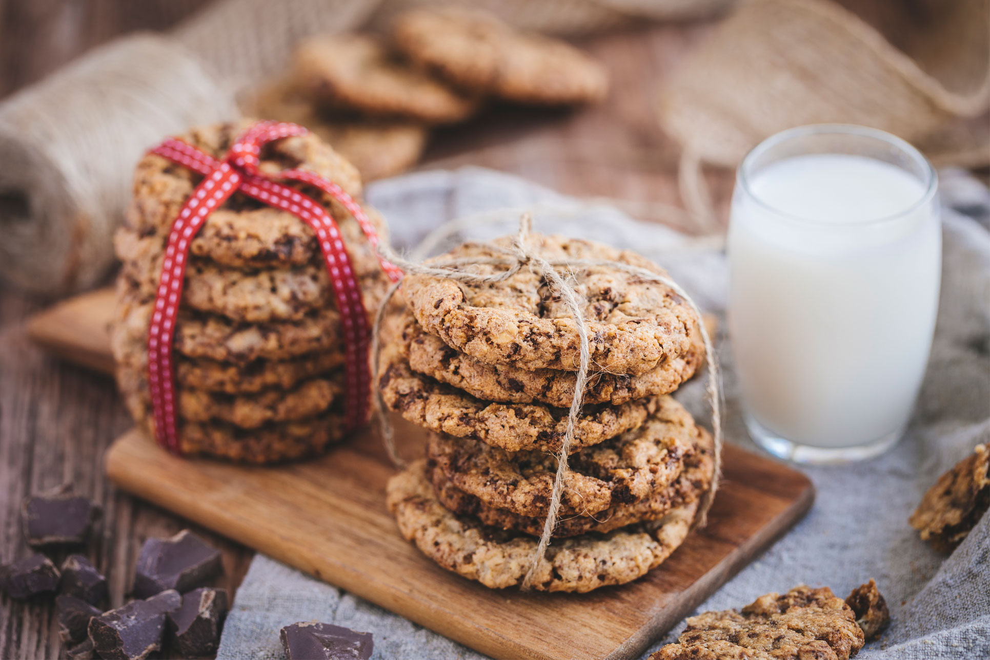 cookies-tied-with-string.jpg