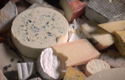 Förvara och servera ost på rätt sätt