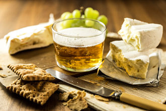 beer-and-cheese-pairing-guide-light-beer