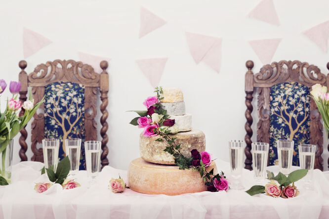 Osttårta till bröllopet och sommarens fester!
